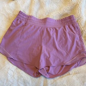 Lululemon Hotty Hot 4”